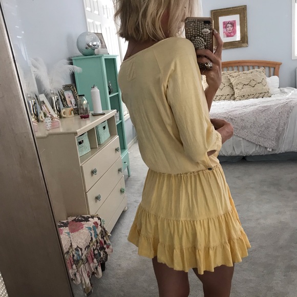 ⭐️Free People Yellow Mini Dress⭐️ - Picture 4 of 5